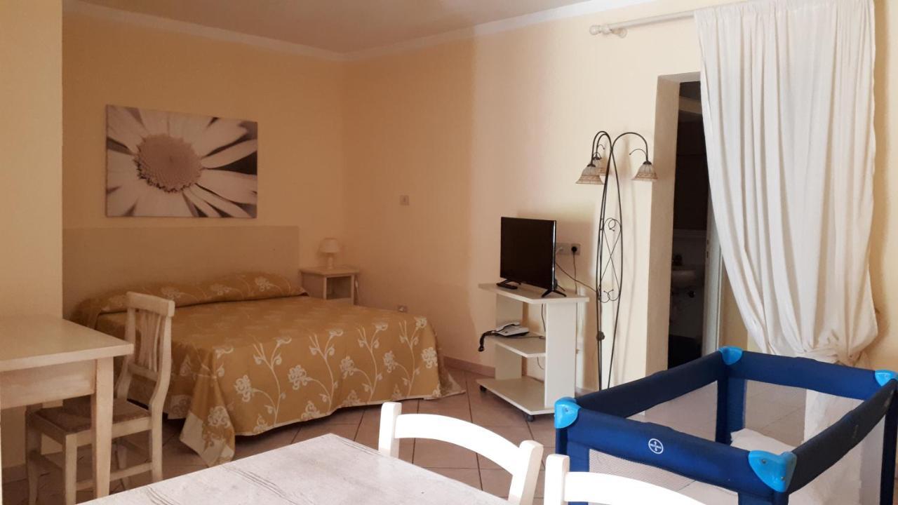 Residential Hotel Villaggio Innamorata Capoliveri  Exterior foto